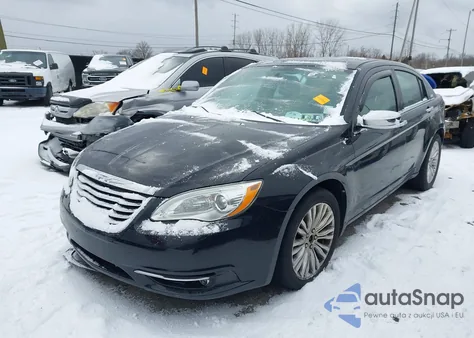 2012 Chrysler 200 Limited z USA, uszkodzony, nr VIN 1C3CCBCG2CN123934